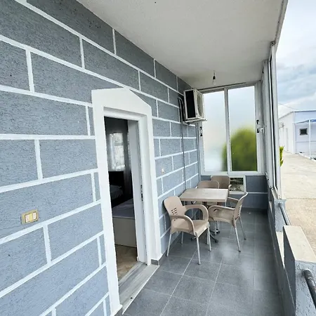 Aron Manastir Aparthotel Ksamil