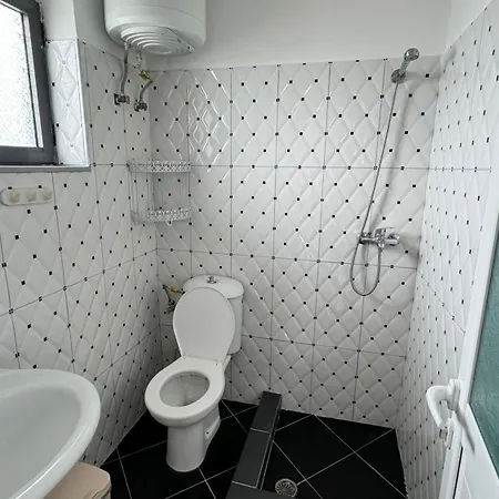 Aparthotel Aron Manastir Ksamil